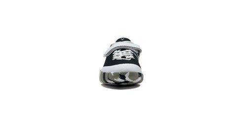 Velaasa Stones: Throwing Shoe in Snow Camo